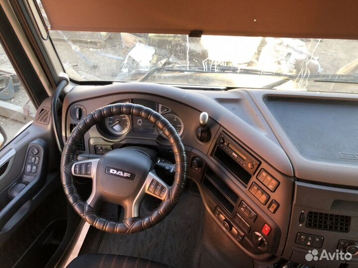 Торпедо салона кабины в сборе 2019г. Daf XF106