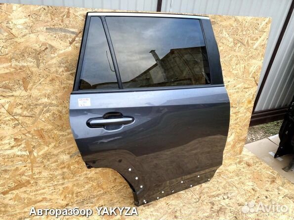 Дверь Toyota Rav4 XA50 задняя правая