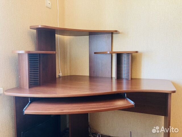 Компьютерный стол