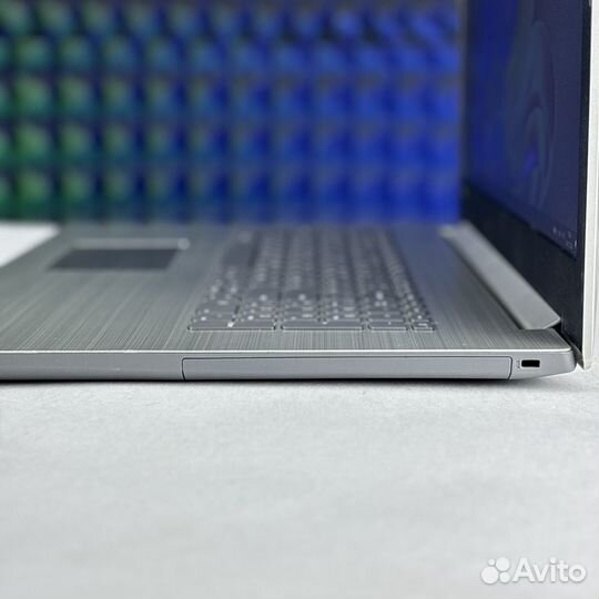 Ноутбук Lenovo 17.3