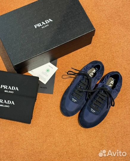 Кроссовки женские Prada