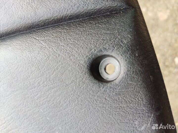 Накладка на торпедо Mitsubishi Carisma хетчбек 1.8