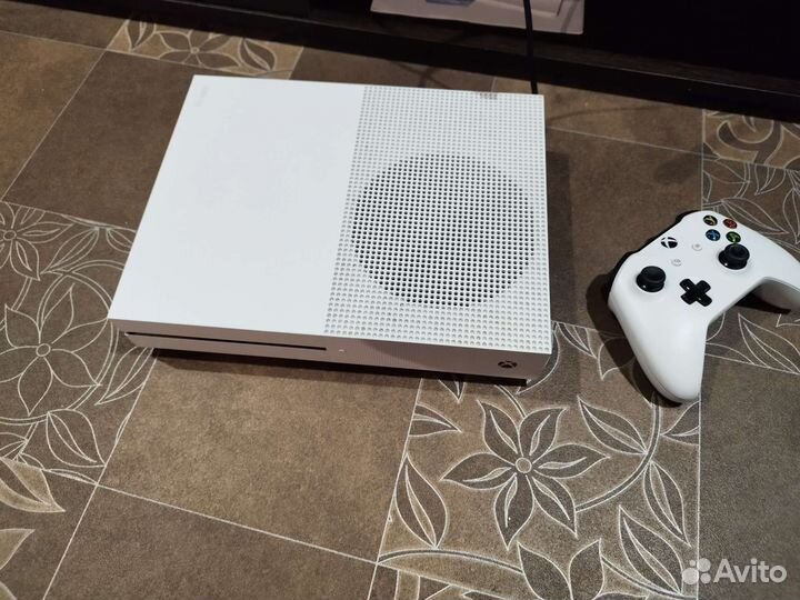 Xbox One s