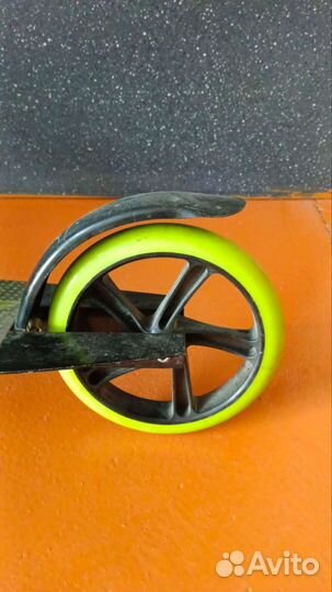 Самокат с большими колесами