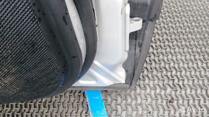 Дверь передняя левая на Mercedes Benz E-class W211