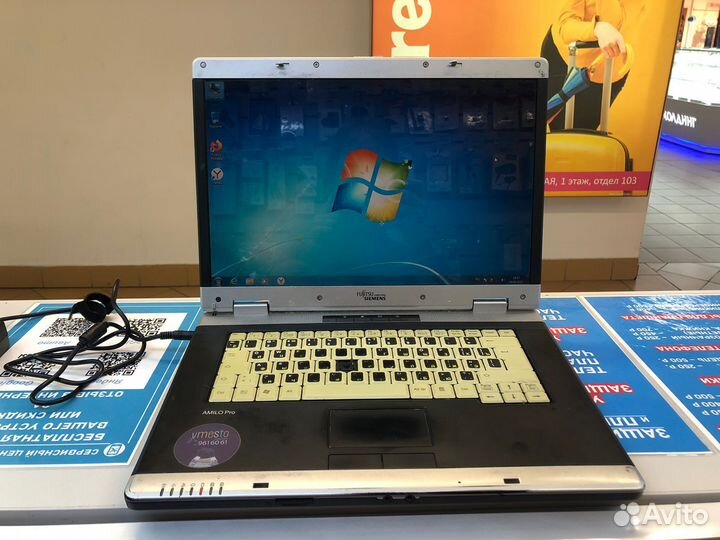 С) Ноутбук Fujitsu-Siemens Amilo Pro V3505 (C)