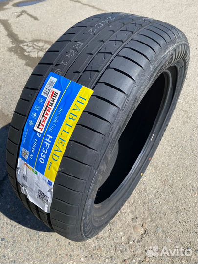 Habilead HF330 265/35 R18 97Y