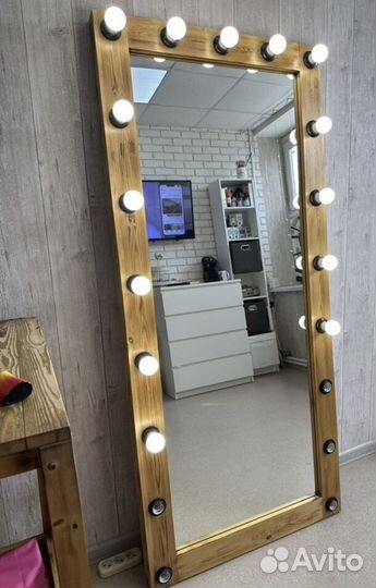 Гримерное зеркало с лампочками бу