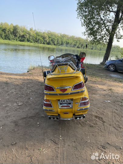 Хонда голда