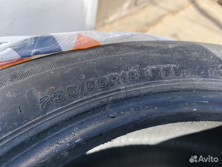 Bridgestone Potenza S001 235/50 R18