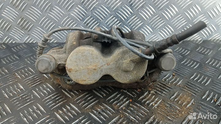 Суппорт тормозной передний левый volkswagen crafte