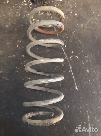 Пружина задняя ssangyong musso