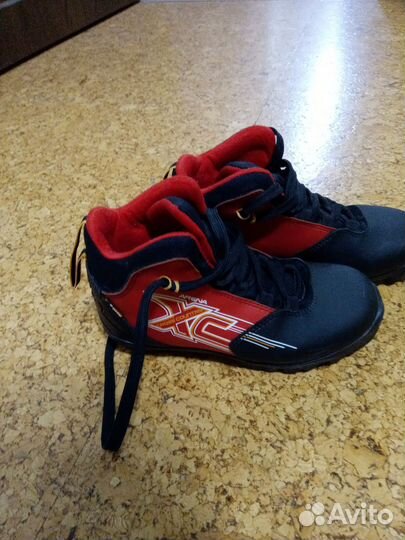 Лыжные ботинки 35 размер