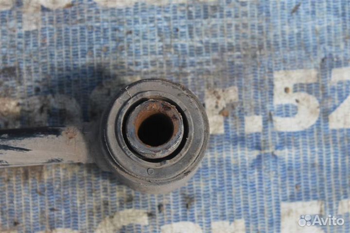 Рычаг задний правый Тойота Авенсис 2