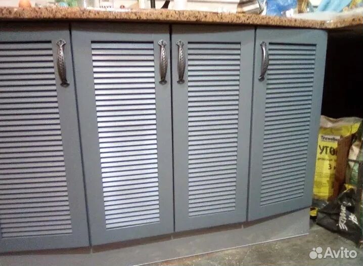 Прикроватная тумба из дерева