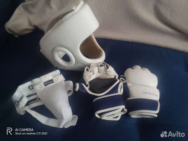 Шлем и раковина для каратэ