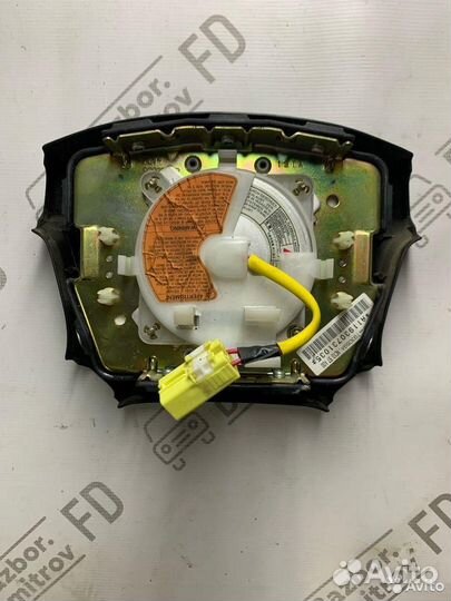 Подушка безопасности водителя Mazda 323 BJ 1999