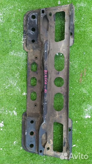 Балка поперечная Chevrolet Trailblazer LL8 4.2 L