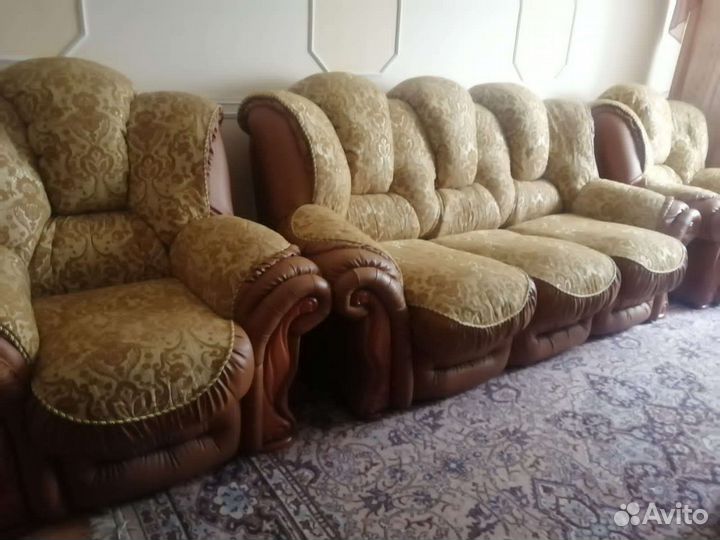 Диван и 2 кресла