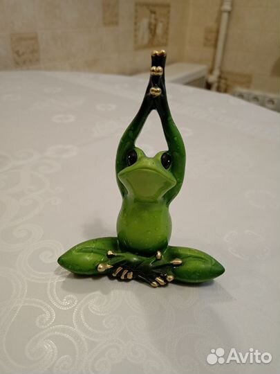 Коллекция лягушек