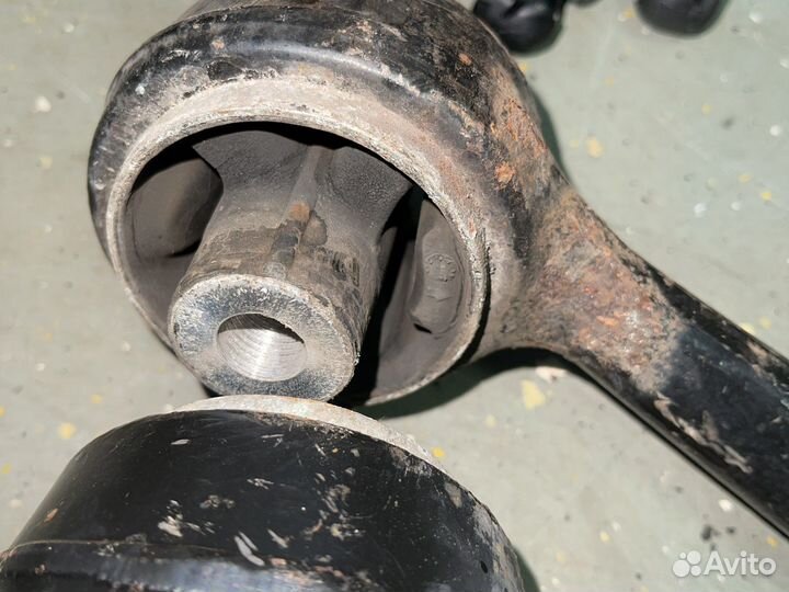 Передний правый продольный рычаг BMW X3 F25