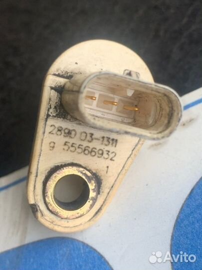 Датчик положения распредвала Opel Corsa D A12XER