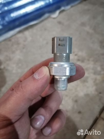 Датчик давления кондиционера Renault