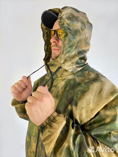 Костюм от дождя и ветра