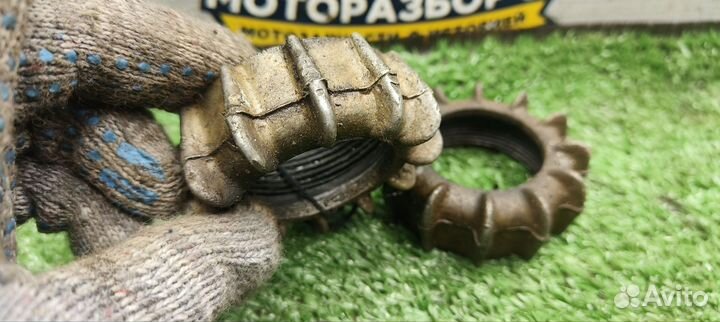 Гайки головок Днепр на выхлоп