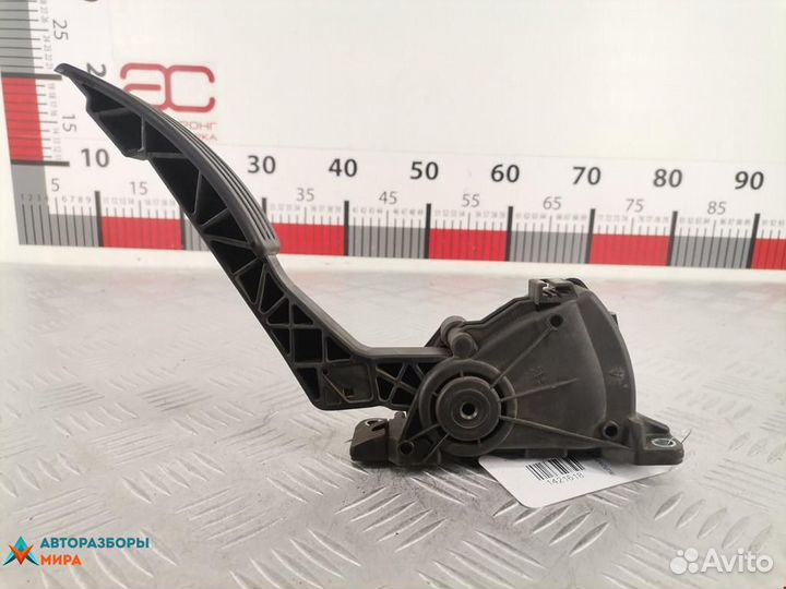 Педаль Dacia Duster 2010 6001548477