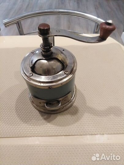 Кофемолка ручная СССР