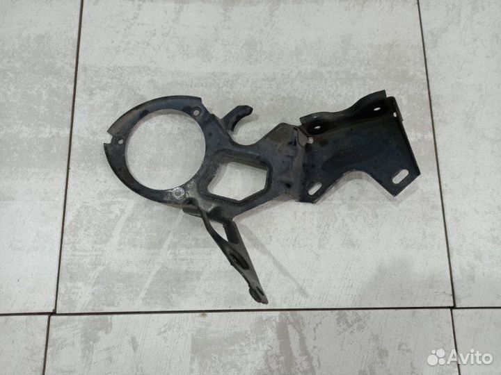 Кронштейн Audi S6 C5 2002