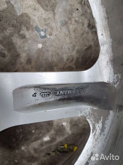 Продаю оригинальный диск BMW