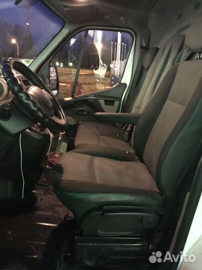 Renault Master цельнометаллический, 2014