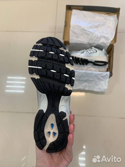 Кроссовки new balance 530