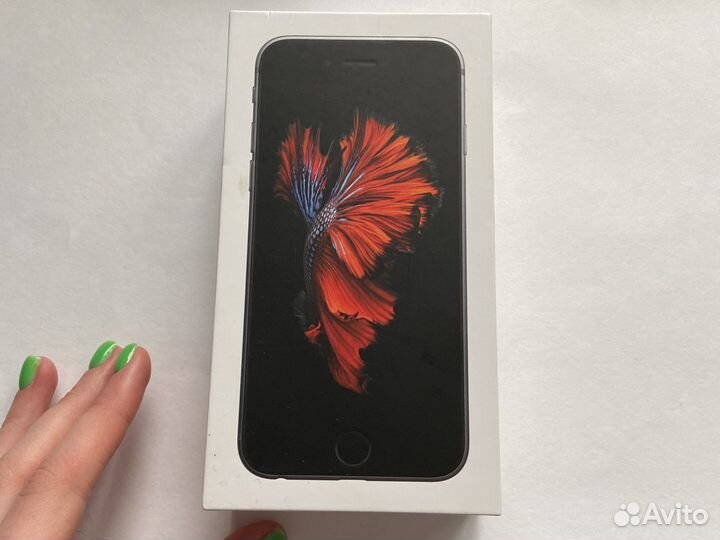 Телефон iPhone 6s