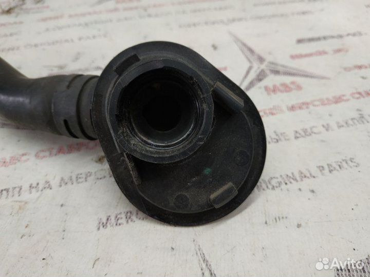 Патрубок охлаждения Mercedes C-Class W203