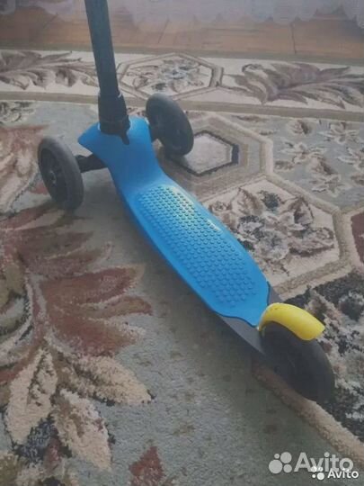 Самокат детский трехколесный