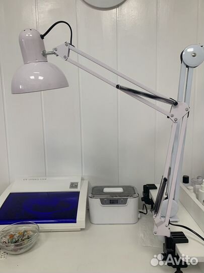 Лампа настольная для маникюра