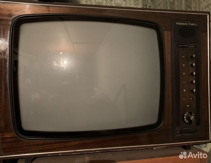 Телевизор Темп 714 цветно