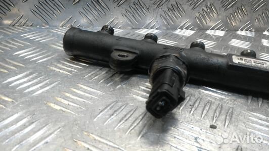 Топливная рампа дизельная ford galaxy 3 (93Y21BB01