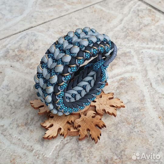 Браслет из паракорда 