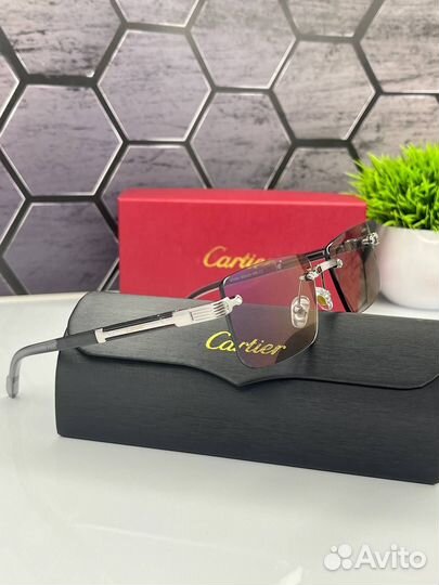 Солнцезащитные очки cartier