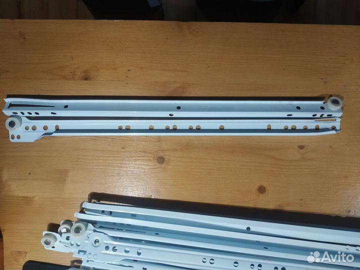 Направляющие для выдвижных ящиков