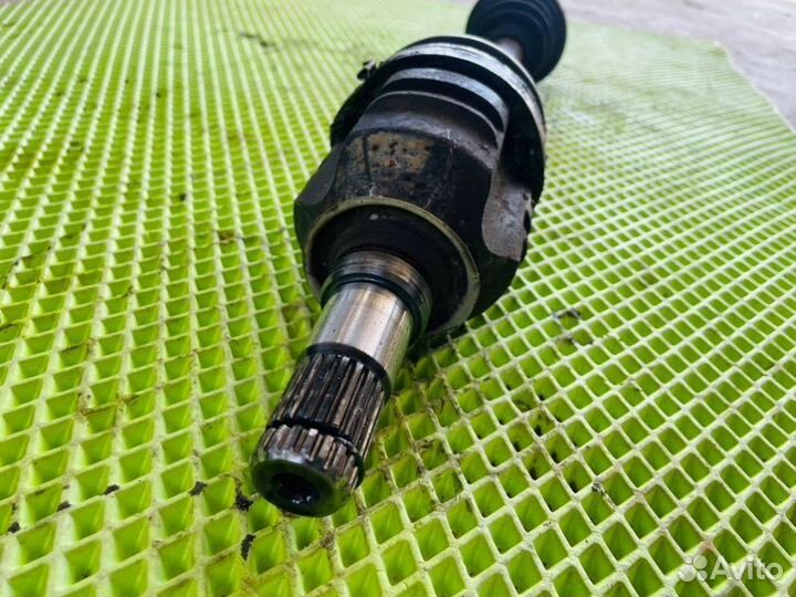 Привод передний левый Toyota Camry SV30 4SFE 1994