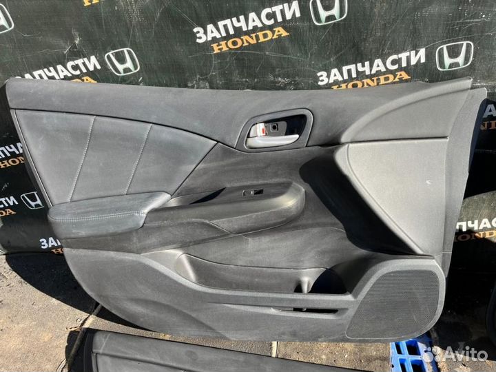 Обшивка двери передней левой Honda Civic