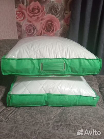 Продам две подушки