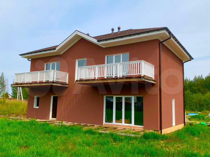 Дом 176 м² на участке 10,8 сот.