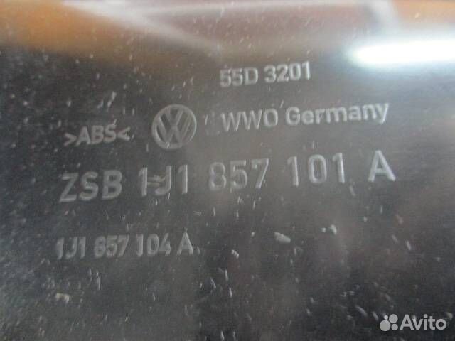 Бардачок Volkswagen Golf 3 2000 1J1857101A