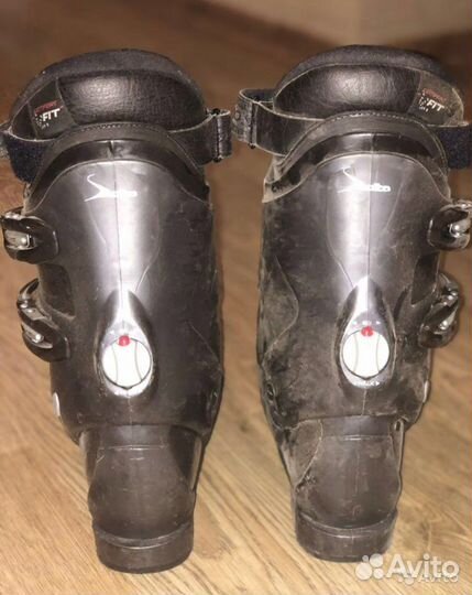 Горнолыжные ботинки